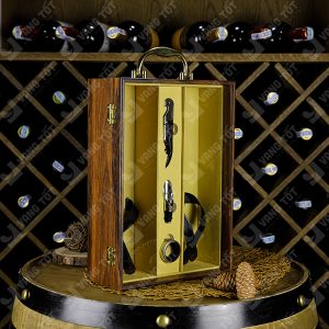 Hộp đựng rượu vang kính gỗà tặng rượu vang cao cấp Q011